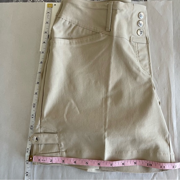 Rekucci Women’s Ease Into Comfort Stretchable Pull-On Slimming Tab Short Size 10 - Picture 5 of 12